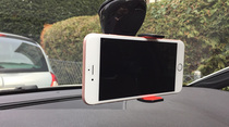 Un code promo sur une excellente fixation iPhone pour voiture à moins de 20€ (photos)