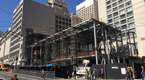 L'image du jour : coup d'oeil (en direct) sur l'Apple Store Union Square (San Francisco)