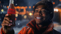 Coca-Cola : une publicité de Noël générée par IA suscite la colère (vidéo)