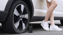 Ce mini compresseur Xiaomi à 45€ (-36%) gonfle vos pneus, son prix le plus bas