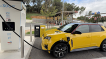 Prime voiture électrique jusqu'à 6 200 euros : menacée pour faire baisser l'essence ?