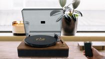 Une nouvelle platine vinyle Bluetooth avec haut-parleurs intégrés chez Muse