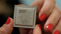 Coup de tonnerre : ARM annule la licence de Qualcomm, le marché des smartphones en PLS