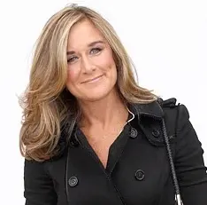 Angela Ahrendts souhaite regrouper les Apple Store en fonction de leurs performances