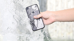 Sonic éjecte l'eau qui stagne dans les haut-parleurs de l'iPhone 7