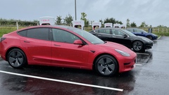 Tesla : une fonction cachée sur la SR+, partenariat Samsung et du brouillard sans radar