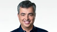 Eddy Cue, un joueur comme les autres, cherche une Xbox pour Noël