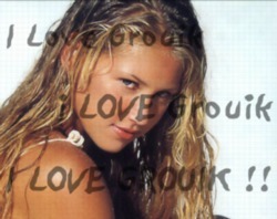 Du texte pirate dans une image d'Anna ?