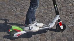 En Suisse, les trottinettes électriques de Lime deviennent folles