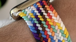 Le nouveau (et très réussi) bracelet Pride Edition 2021 d'Apple en images