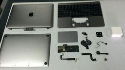 Le MacBook 12" a été démonté : une carte mère riquiqui et beaucoup de batteries !