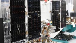 Google envoie quatre puces d'IA avec SpaceX, mais il y a un problème