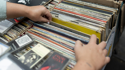 Cette application vous aide à redécouvrir les vinyles et CD oubliés sur vos étagères