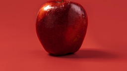 Un bug étrange d’iOS 26 colore certaines photos en rouge : comment y remédier ?