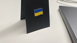 MacPaw met en jeu un pin’s de la WWDC 2019 aux couleurs de l’Ukraine !