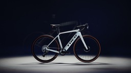 Trek présente un vélo de route électrique léger, avec 185 km d'autonomie