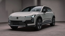 Volvo EX60 2026 : 680 ch, 800V, écran convexe, 810 km d'autonomie, et sans bug ?