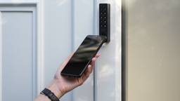 Test du Nuki Keypad 2 NFC : ouvrez votre serrure connectée avec un iPhone ou une Apple Watch !