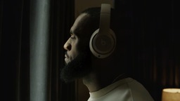 Apple s'offre un Roi et un Viking pour faire la pub de Beats