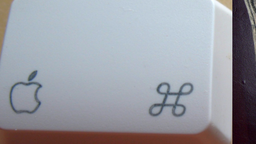 Vous êtes un vrai fan d'Apple ? Alors comment appelez-vous la touche ⌥ ?