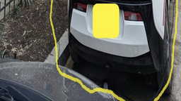 Oh qu'il est malin ce câble de charge pour voiture électrique !