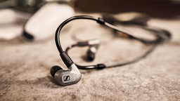 Des écouteurs filaires Sennheiser en zirconium à 699€ en approche