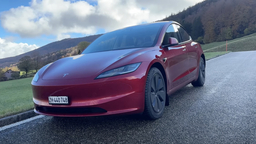 En Suisse, la Tesla Model 3 Highland fait un flop (+ d'autres chiffres rigolos)