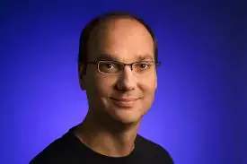 Andy Rubin dirige une unité chez Google qui conduit des recherches sur les robots