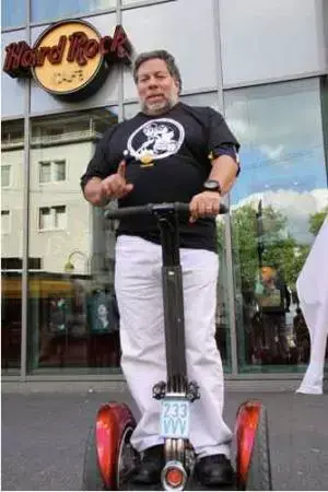 Woz fait du Segway Polo en Allemagne, à Cologne