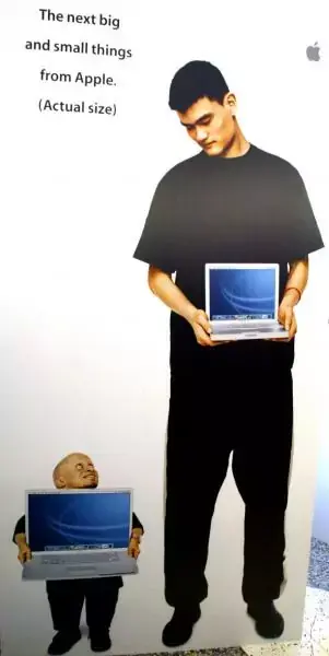 Vidéo : quand Verne Troyer (Mini-Moi) était la star d'une publicité d'Apple