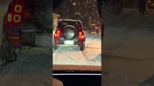 Quand tu n’as pas de pneus, neige ou de quatre roues motrices. #sq6 #quattri #audi #neige