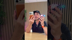 La batterie externe fonctionne bien avec l’iPhone Duo, mais elle dépasse !
