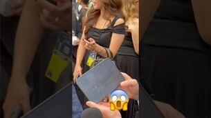 Aux Emmy Awards John Ternus sort l’iPhone Duo… mais fait son selfie avec l’iPhone 18 Pro 👀📱
