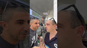 En Chine, ce sont les robots qui font le café… enfin presque ! #robot #chine #barista #cafe