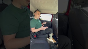 Petit tour à l’intérieur de la Twingo électrique 🚗On valide ?