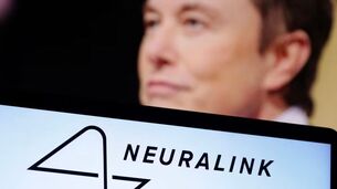 Face aux risques sur le cerveau humain, Elon Musk va-t-il suspendre le projet Neuralink ?