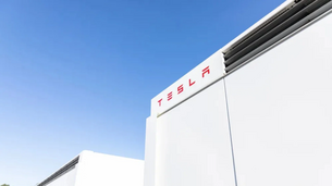 Stockage d’énergie : Tesla déploie un projet colossal en France