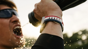 Le bracelet Nomad JO 2024 pour Apple Watch est disponible chez Band-Band !