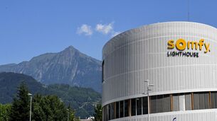 550 postes supprimés chez Somfy, dont 350 en France