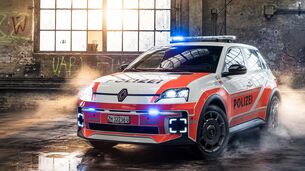 Ces policiers suisses troquent leurs Smart pour sept Renault 5 E-Tech electric