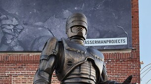 Inauguration de la statue de Robocop : le retour d'un héros culte