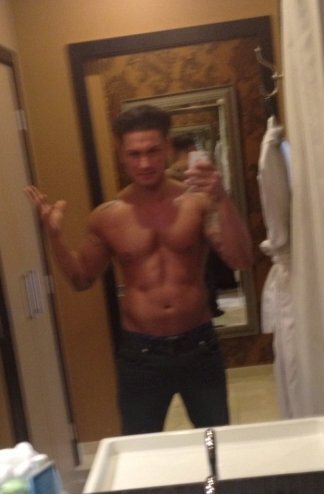 Journée de la femme des people : Jason Bateman, PaulyD, Val Kilmer, Zayn Malik