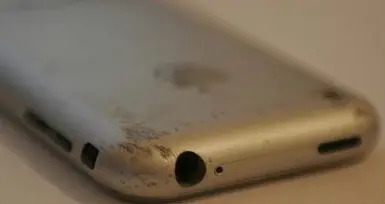 Un iPhone miraculé sur l'autoroute