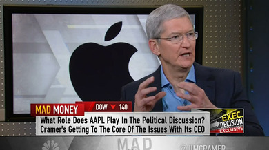 Tim Cook critique le gouvernement US et vante ses produits qui "transforment la vie des gens"