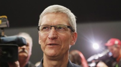 Obama et Goldman Sachs, les sorties mondaines de Tim Cook