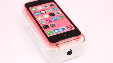 Attention les yeux, on a déballé (et shooté) l'iPhone 5c rose !