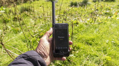 Test du téléphone satellite SatSleeve (Thuraya) pour iPhone (durant une traversée du Népal)