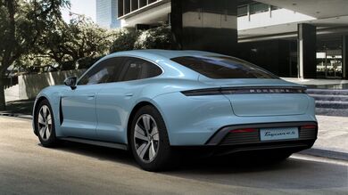 CarPlay : la Porsche Taycan intègre le planificateur d'itinéraire de recharge électrique !
