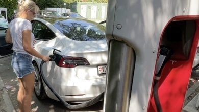 Voiture électrique : le succès de la prise européenne Combo CCS