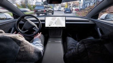 On peut tester la conduite autonome de Tesla en France dès la semaine prochaine !
